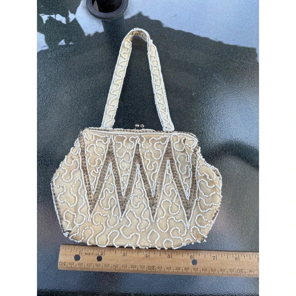 Walborg Vintage Hand Beaded Bag Made in‎ Belgium Cream Kiss Lock Evening Clutch